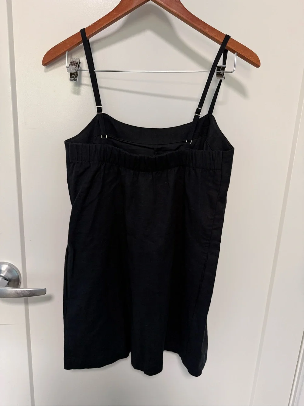 Abercrombie and Fitch Black Sleeveless Linen and Cotton Blend Romper with Pocket - Picture 4 of 8